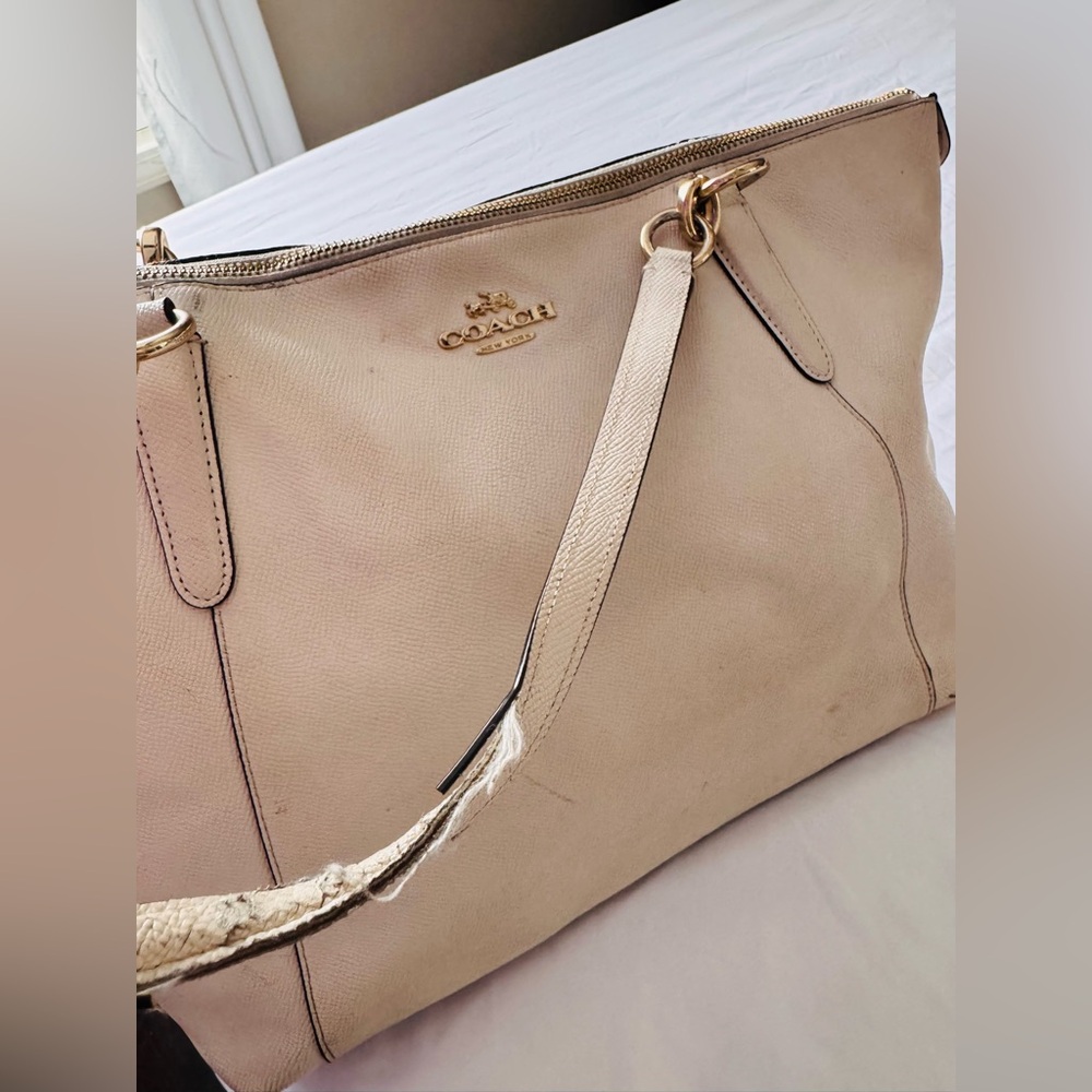 Vintage Coach Beige Leather Tote Bag - Picture 3 of 8